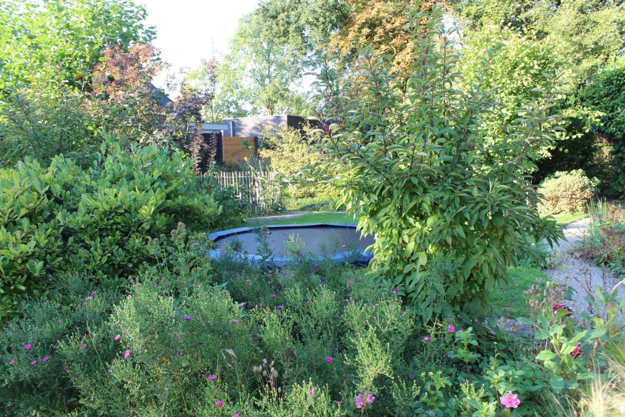 Het Aambeeld Bed & Breakfast Wanroij Bagian luar foto