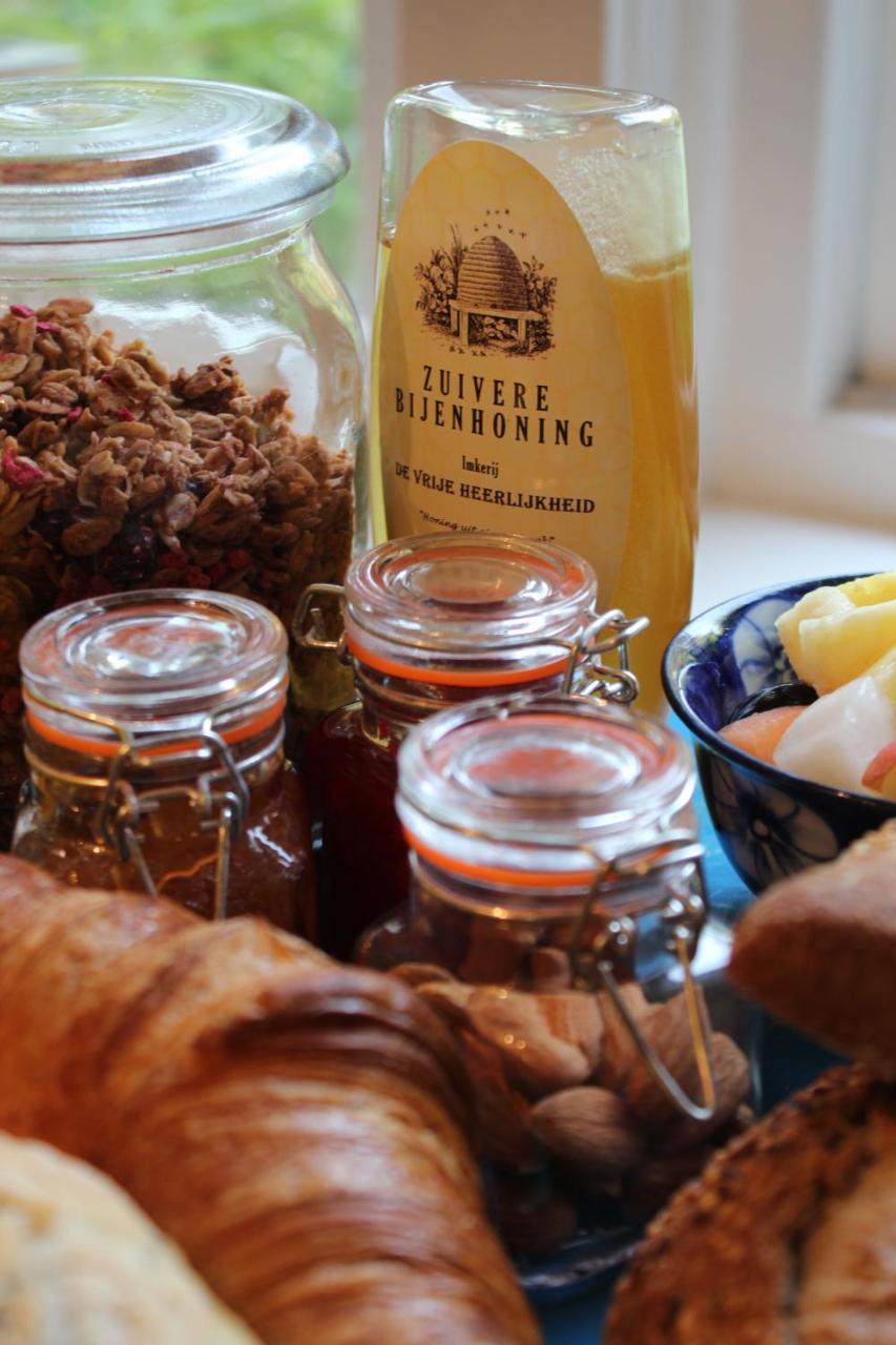 Het Aambeeld Bed & Breakfast Wanroij Bagian luar foto